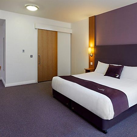Premier Inn Cambridge Girton  Экстерьер фото