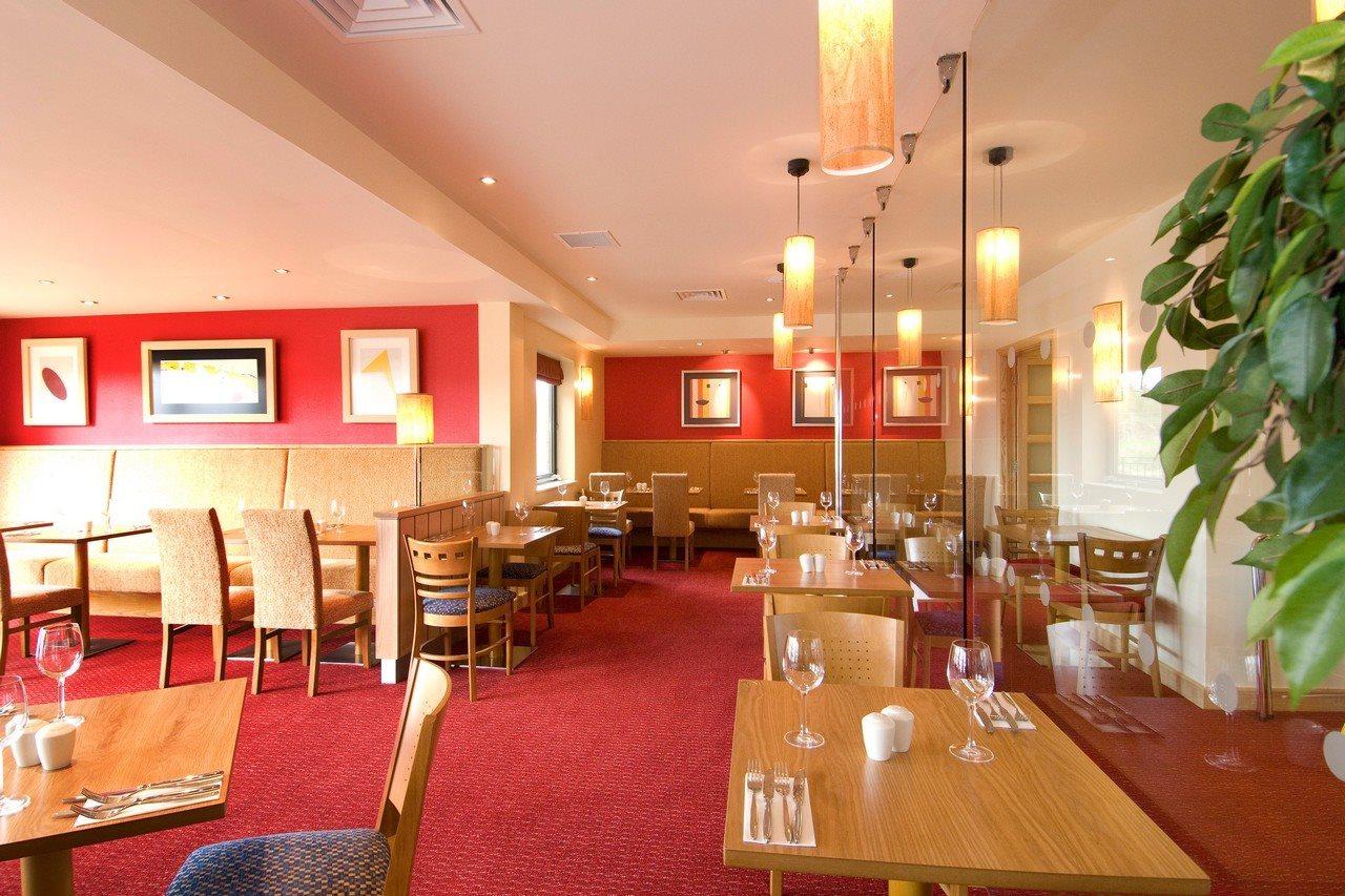 Premier Inn Cambridge Girton  Экстерьер фото