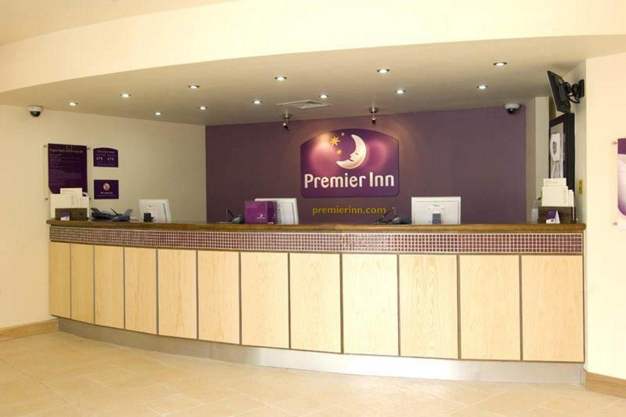 Premier Inn Cambridge Girton  Экстерьер фото