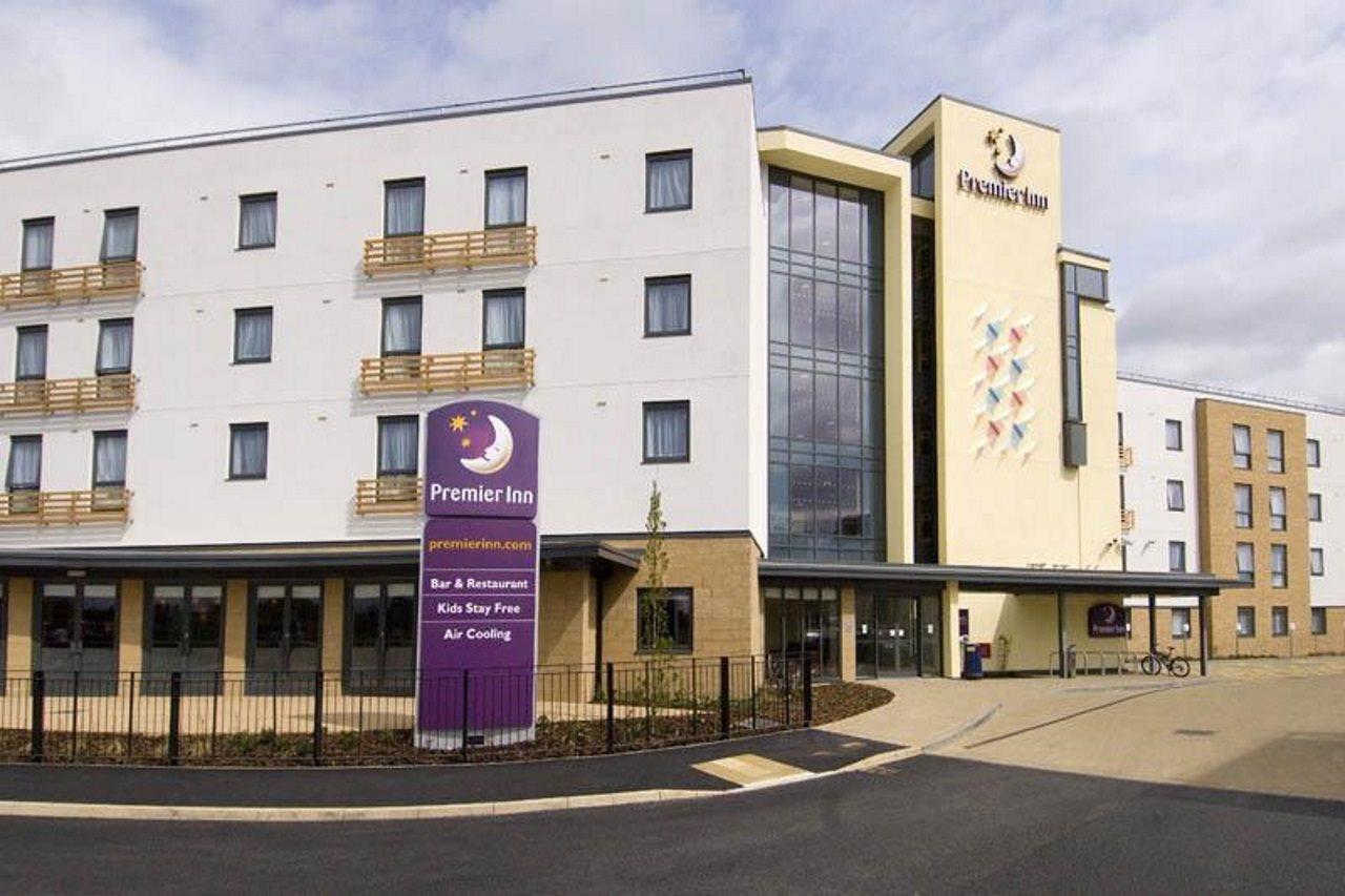 Premier Inn Cambridge Girton  Экстерьер фото